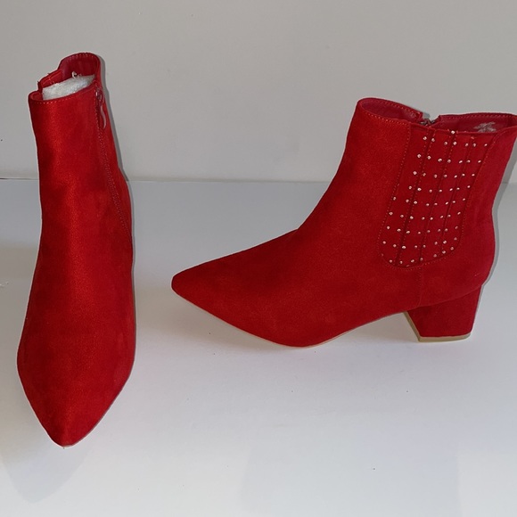 Viviany Heel The World Women's Ankle Boots Block Heel 2" Booties Rhinestones New - Picture 1 of 17